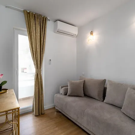 Konukevi Vedrana (adults Only) Podstrana